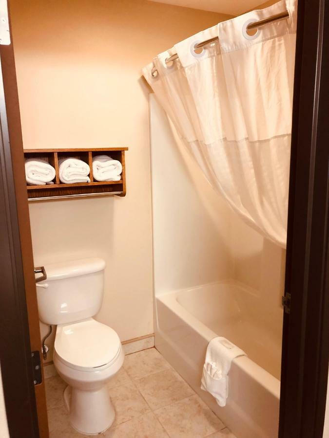 Shenandoah Inn & Suites Zewnętrze zdjęcie