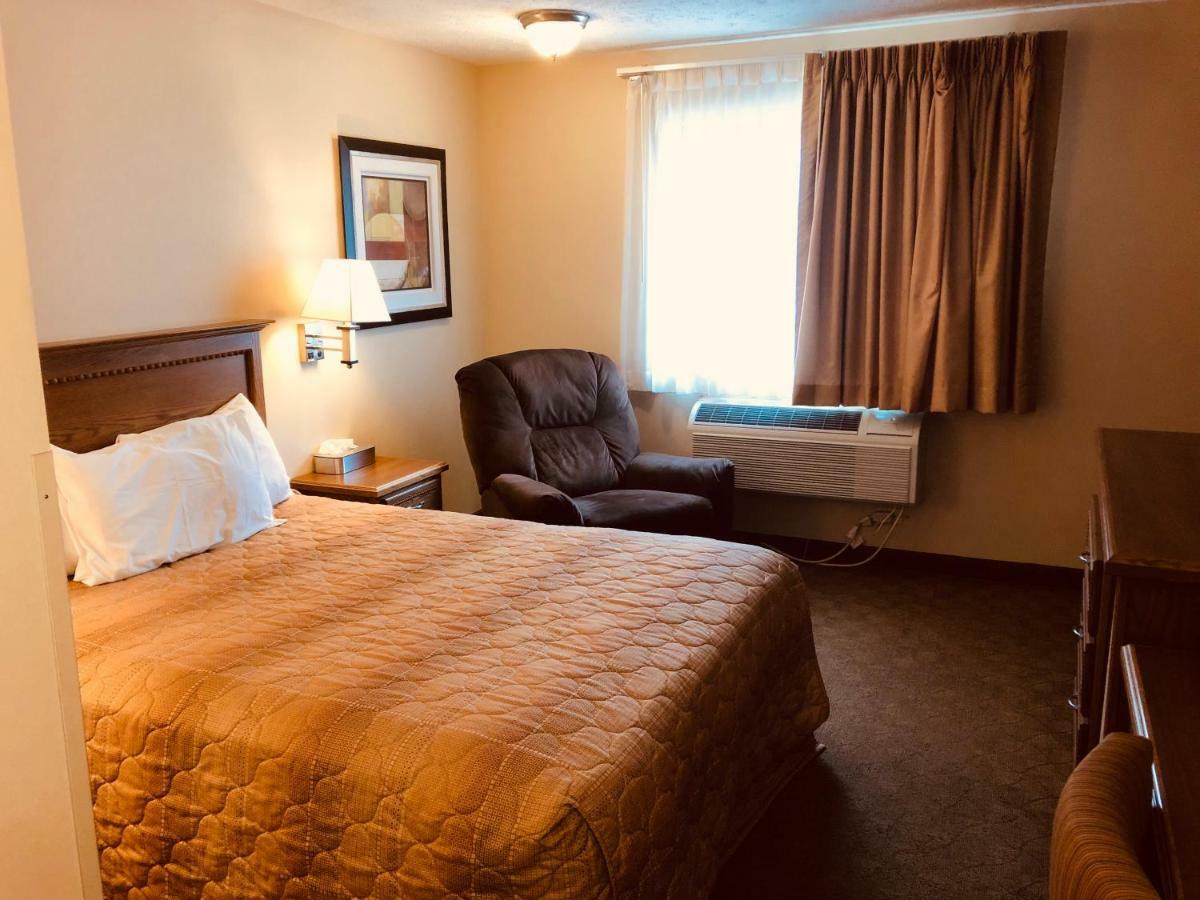 Shenandoah Inn & Suites Zewnętrze zdjęcie