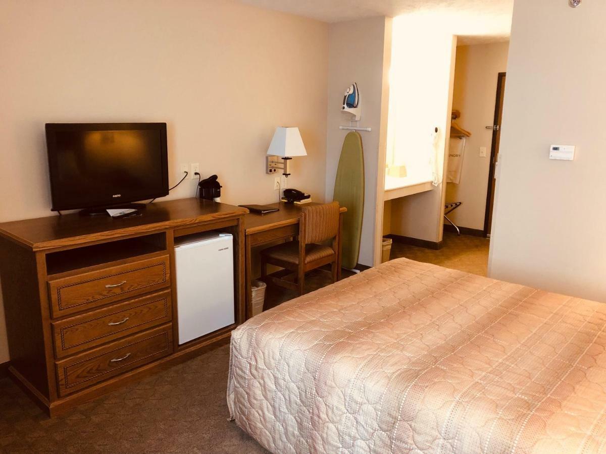 Shenandoah Inn & Suites Zewnętrze zdjęcie