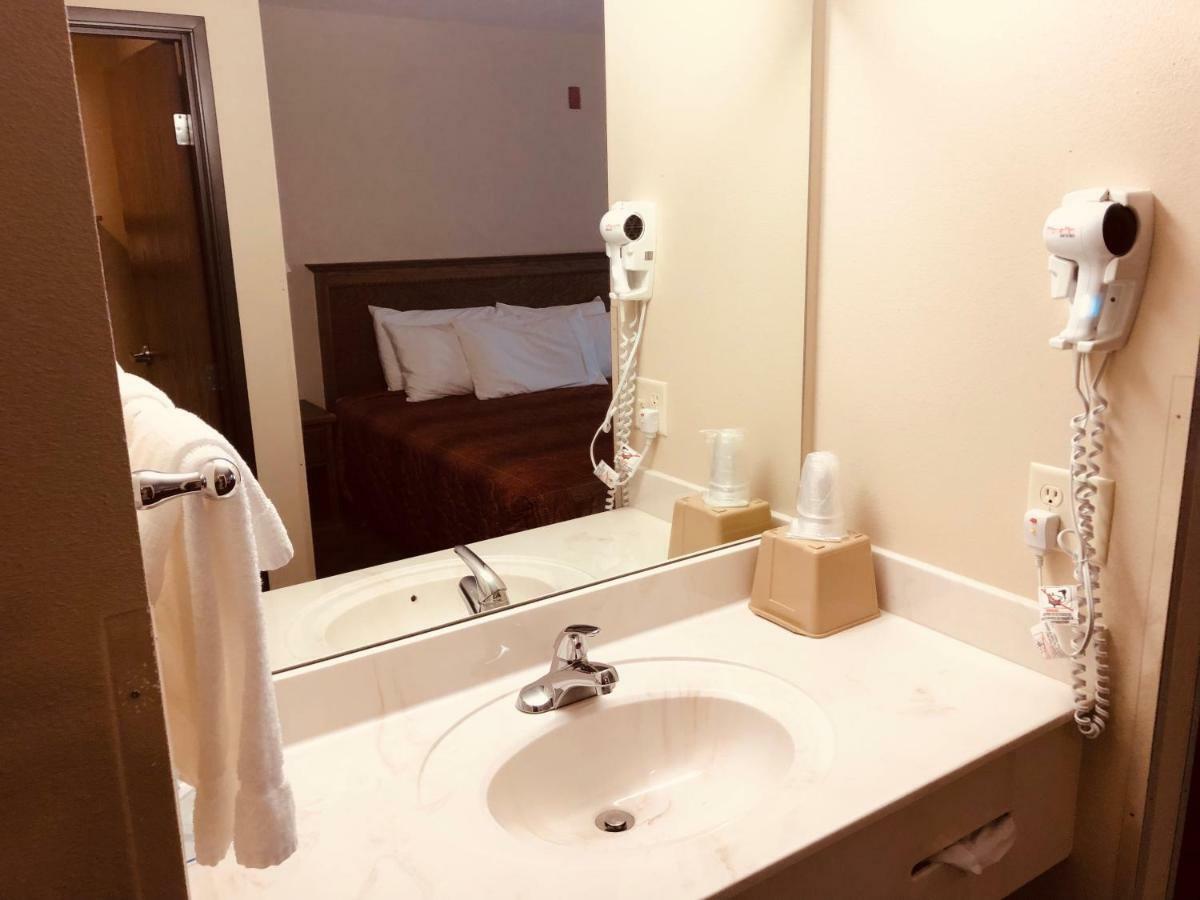 Shenandoah Inn & Suites Zewnętrze zdjęcie